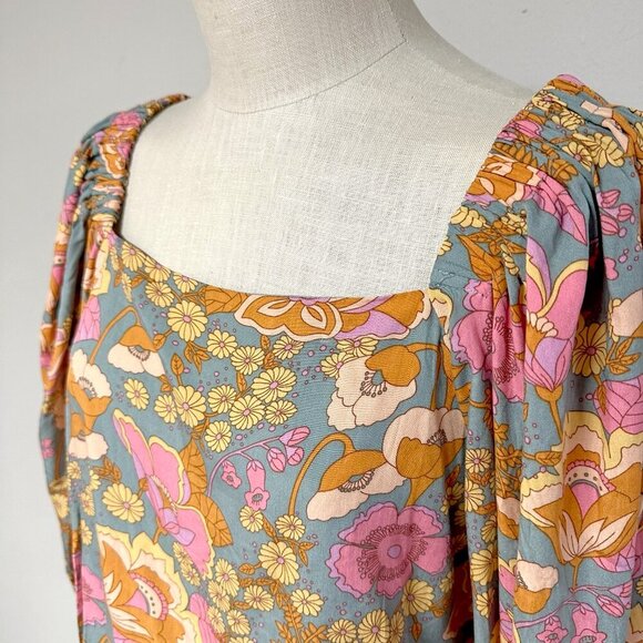 Easel Square Neck Blouse - Picture 4 of 10